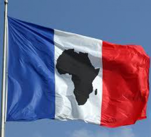 Le Grand retour de la France en Afrique