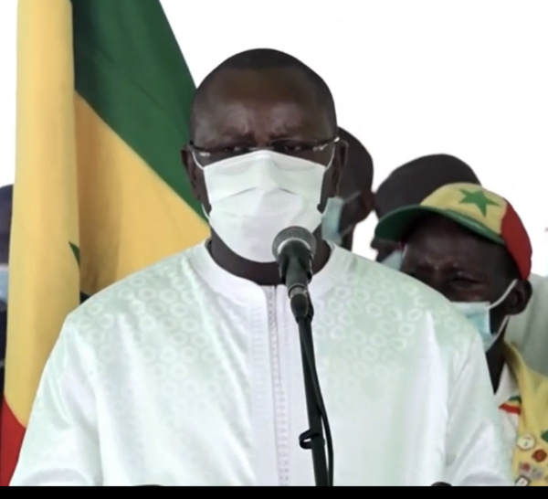 Obsèques Nationales de Pape Bouba Diop : Le Ministre des sports remercie la population sénégalaise.