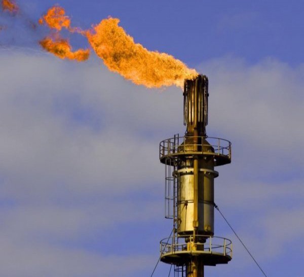 Le Syndicat du pétrole et du gaz appelle à un réglement définitif des problèmes du secteur