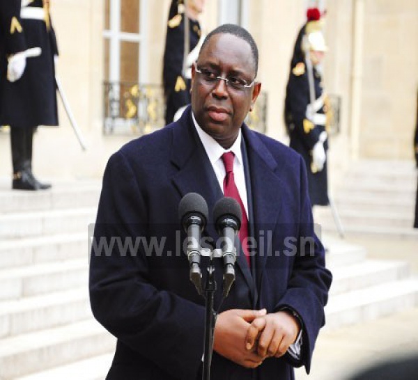 Macky SALL à PARIS : « La réduction de mon mandat se fera par référendum ou par vote parlementaire »