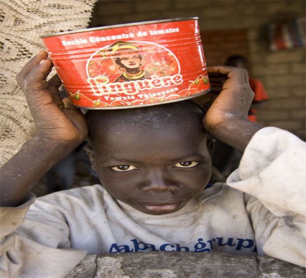 L'interdiction annoncée de la mendicité des enfants à la Une des quotidiens