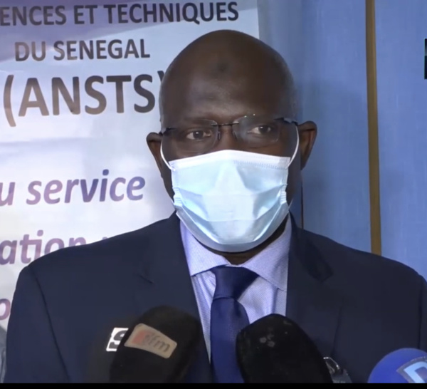 Pr Pape Salif Sow, expert en maladies infectieuses et tropicales : « Le vaccin contre la Covid-19 marche ! »