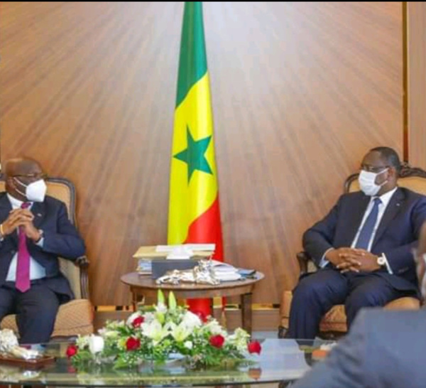 Élections Présidence CAF : Le candidat ivoirien, Jacques Anouma s’est entretenu avec le président Macky Sall.