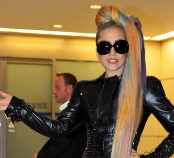 Lady Gaga : Accablée