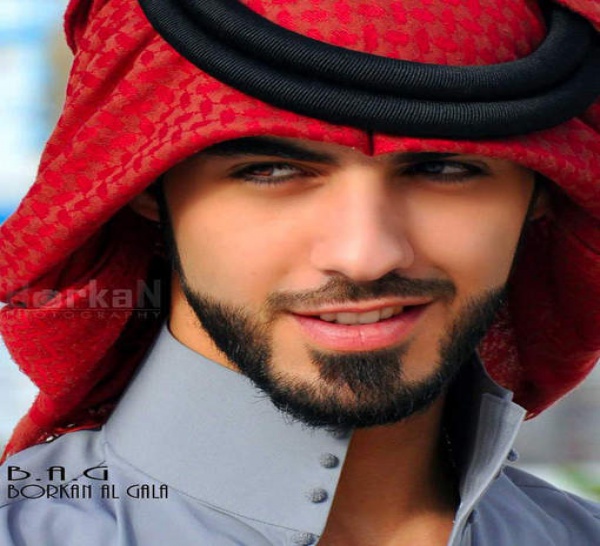 Voici l'homme expulsé d'Arabie Saoudite car "trop sexy"