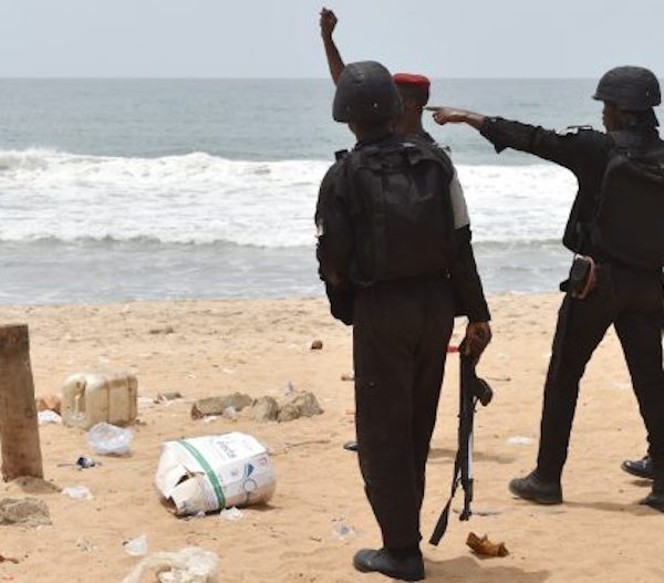 Présumés liens avec les auteurs des attentats de Grand Bassam : les accusés Sina Ould Sidi Ahmed et Boubacar Niangadou risquent 7 ans de prison ferme.