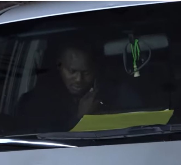 Le convoi de Modou Lo.... ( Face to Face Ama Baldé &amp; Modou Lo )