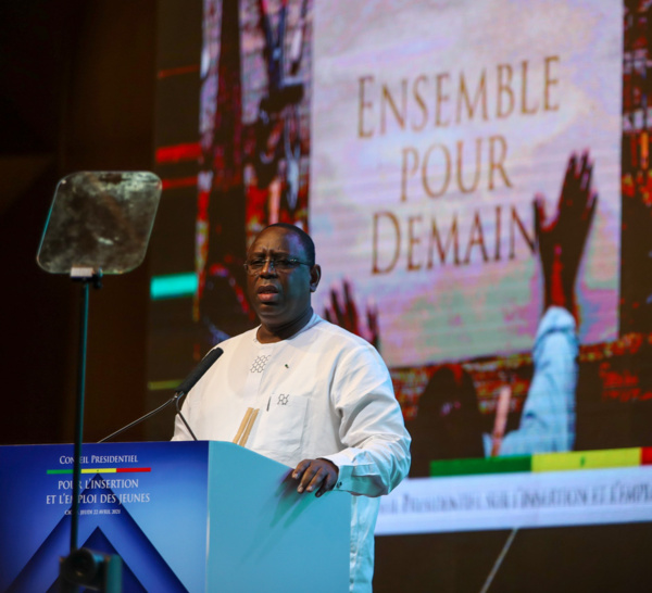 Accès au foncier : « Si on s’amuse à ce que des groupes privés nationaux ou étrangers privatisent la terre, on verra les mêmes problèmes que dans certains pays africains… » (Macky Sall)