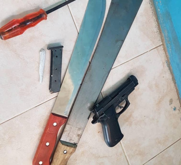 Mbour : Un redoutable  gang armé arrêté au quartier Saly Niakh Niakal par la Police centrale...