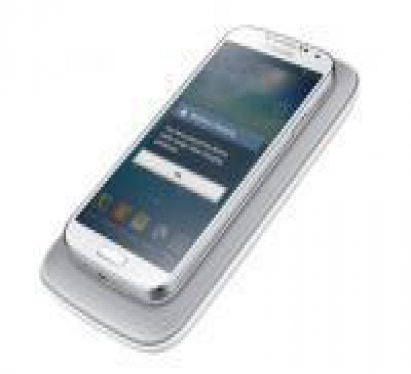Technologie: Samsung lance un chargeur sans fil pour Galaxy S4