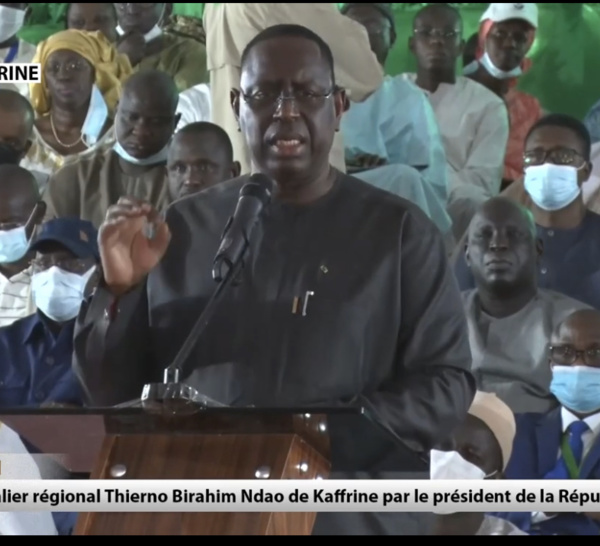 Macky Sall sans détours à sa mouvance : « Face aux détracteurs, il faut résister! Unissez-vous si votre confiance en moi est réelle! Je n'accepterai aucun récépissé, nous irons aux élections avec BBY. Être maire ou PCD n'est pas important...! »