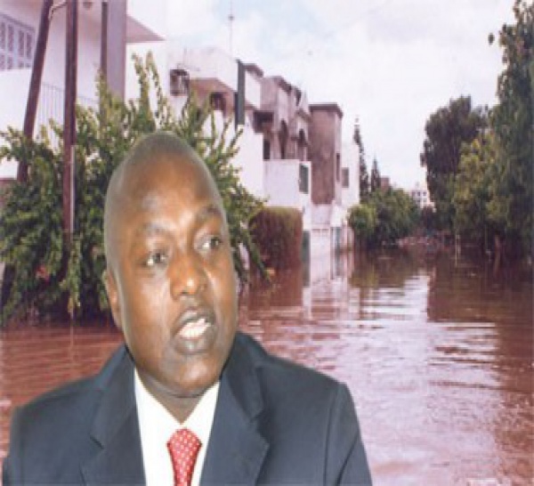"L'Etat a trouvé un plan directeur concernant les inondations qui sera bouclé en février 2013" dixit Oumar Guèye
