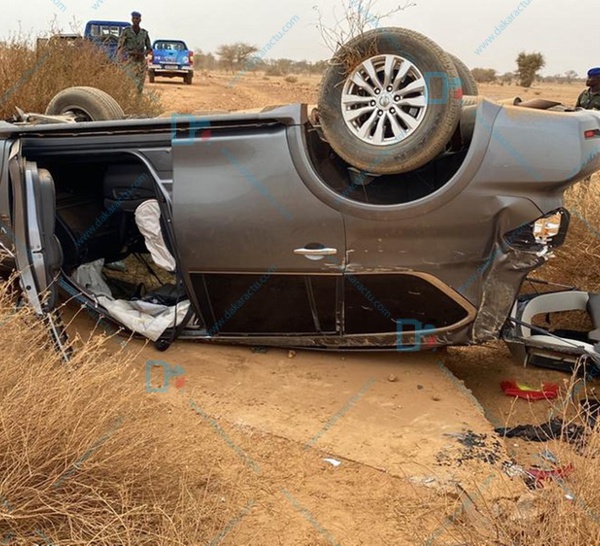 Accident dans le cortège de la tournée économique à Woudourou : le véhicule de Mbaye Pekh et Modou Bara Dolly effectue plusieurs tonneaux