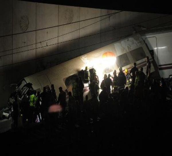 Espagne: 35 morts dans le déraillement d'un train