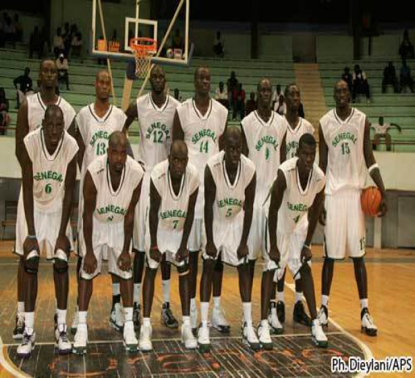 Le Sénégal s'impose devant l'Algérie et se classe 2e de sa poule 