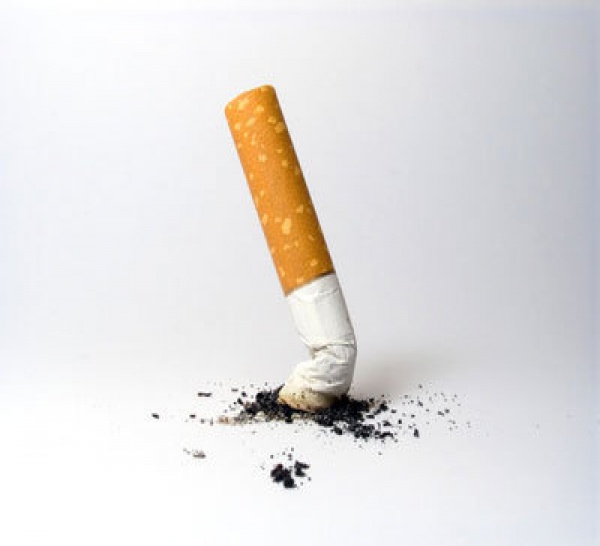 Bientôt une interdiction de fumer dans les espaces publics