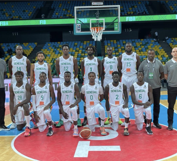 Afrobasket masculin 2021 : Le Sénégal démarre par une large victoire 93 – 55 contre l’Ouganda.