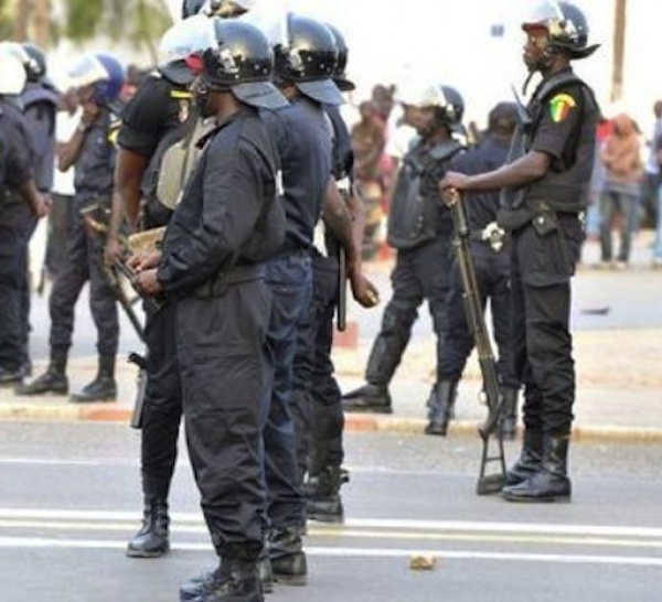 Les forces de l'ordre sur le qui-vive