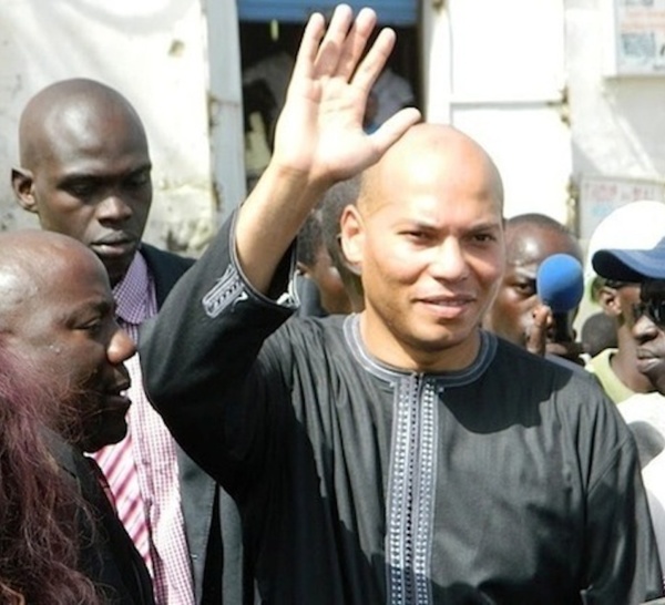La caravane pour la libération de Karim Wade  à Joal Le MLK a tenu un meeting au quai de pêche
