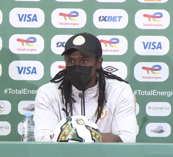 « Il faut arrêter de penser que parce qu'on est le Sénégal que les autres ne travaillent pas » (Aliou Cissé)