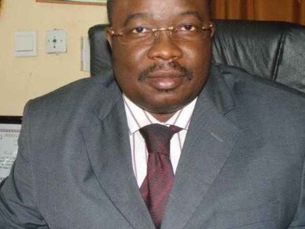 Burkina: l'universitaire Albert Ouédraogo 53 ans nouveau Premier ministre (officiel)