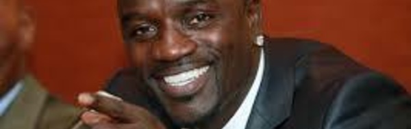 Reçu au Palais hier Akon veut investir dans l'énergie solaire en milieu rural