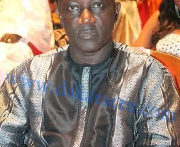 L'ancien ministre et porte-parole de Abdoulaye Wade, Serigne Mbacké Ndiaye était à l'anniversaire de Coumba Gawlo