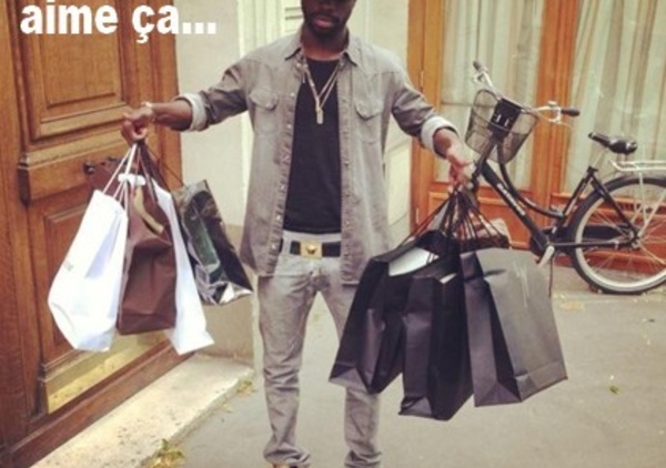 Arrêt sur image!  Le fils d'Idrissa Seck aime la belle vie. Abdoulaye Seck revient d'un shopping!