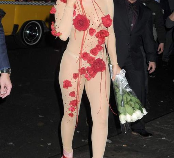 La tenue choc mais franchement pas chic de Lady Gaga