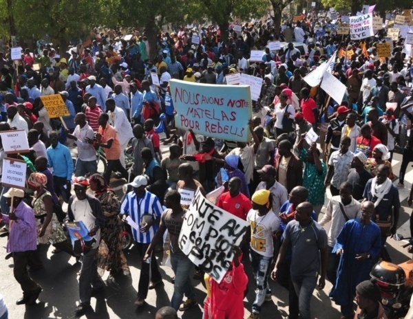 Venus soutenir Karim Wade à la CREI Toussaint Manga, Amina Sakho, Gallo Tall et trois autres libéraux arrêtés