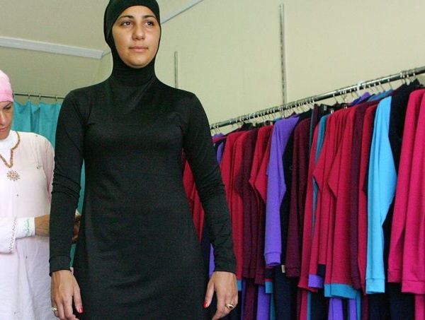 Une musulmane porte plainte contre l'interdiction du burkini en Allemagne