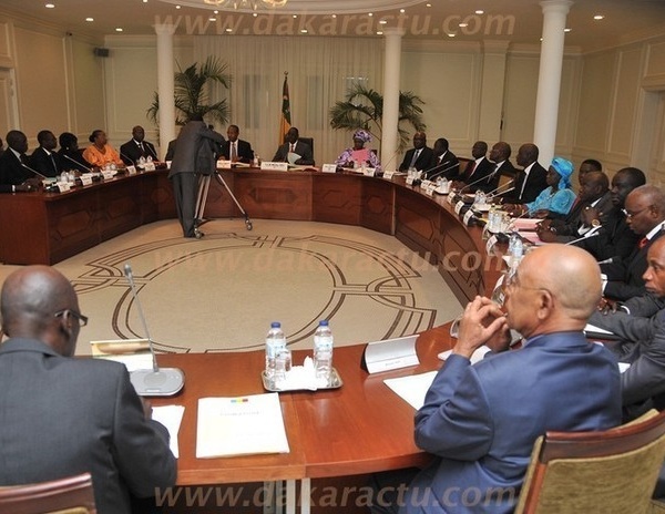 Les nominations en conseil des ministres du mercredi 07 mai 2014