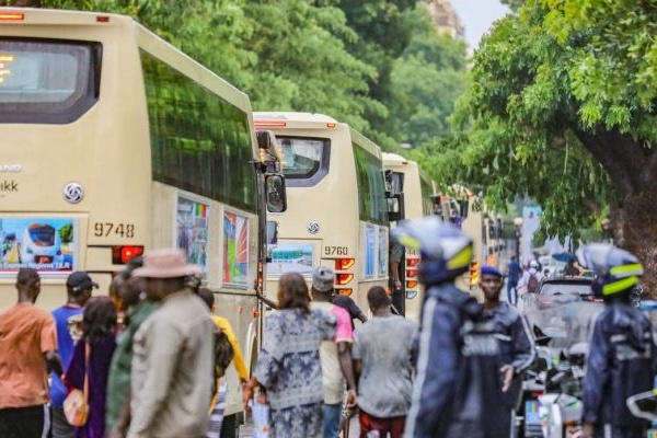 Contentieux DDD/SECAA : à cause d’une dette de 398.678.283 FCFA vis-à-vis de la SECAA, DDD risque de perdre ses 33 nouveaux bus.
