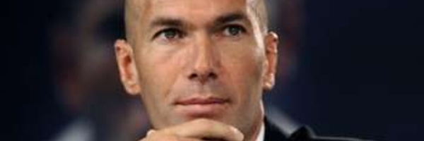 Football : Zidane entraîneur de Bordeaux, la tentation du "oui" ?