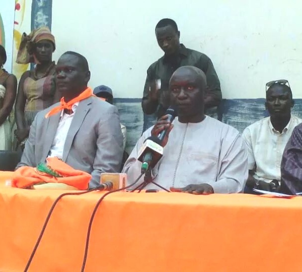 Idrissa Seck à Rufisque : Les autorités en prennent pour leur grade, Oumar Guèye méprisé
