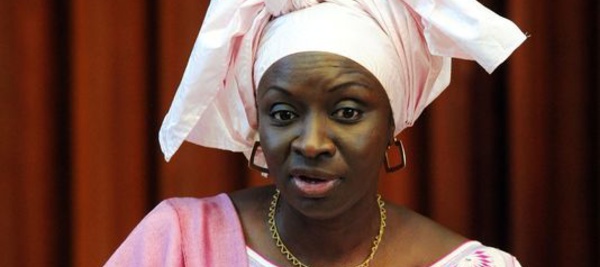 Les partisans de Mimi Touré tirent sur la belle-famille présidentielle : M'baye N'diaye, Moustapha Diakhaté et Maël Thiam en prennent pour leur grade