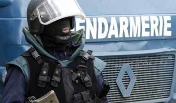 Scandales dans la Police et la Gendarmerie : Une défaillance des Renseignements Généraux ?