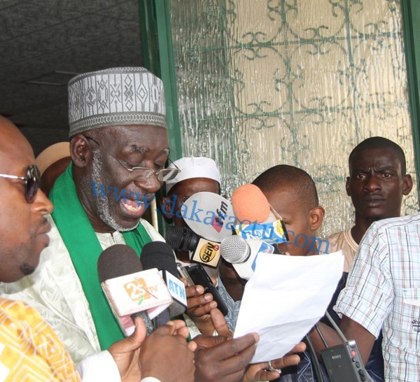 Les images de la célébration de la Korité à la mosquée omarienne