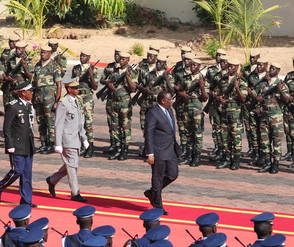 Secret défense / Le président Macky Sall assène ses vérités : « Le bon soldat se méfiera toujours de l’appel des sirènes et de l’exposition aux médias et réseaux sociaux… »