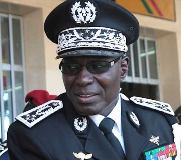 Entendu par Mankeur Ndiaye : le Général Abdoulaye Fall propose sa démission, Macky Sall l'agrée (Actusen.com)