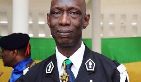 La famille du colonel Ndaw s'inquiète d'un "traitement d'isolement systématique" (ONG)