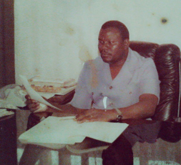 Souvenir : Cheikh Béthio Thioune dans son bureau quand il était administrateur civil