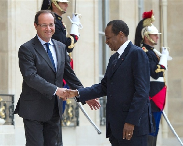 Blaise Compaoré en Côte d'Ivoire : une opération d'exfiltration menée par la France