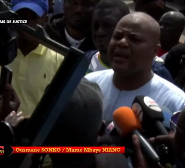 Réaction de Mame Mbaye Niang après un 3e renvoi du procès :« Sonko ne fait que du cinéma… Il fait tout pour que ce procès ne puisse pas avoir lieu, mais j’irai jusqu’au bout de l’affaire… »
