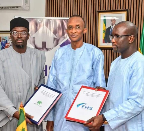 Programme 100.000 logements: Signature de conventions de partenariat entre le FHS, la SICAP-SA et la SN-HLM