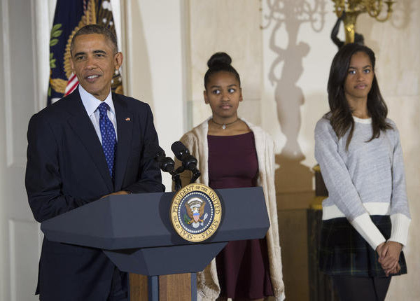 Malia Obama a un peu honte de son père