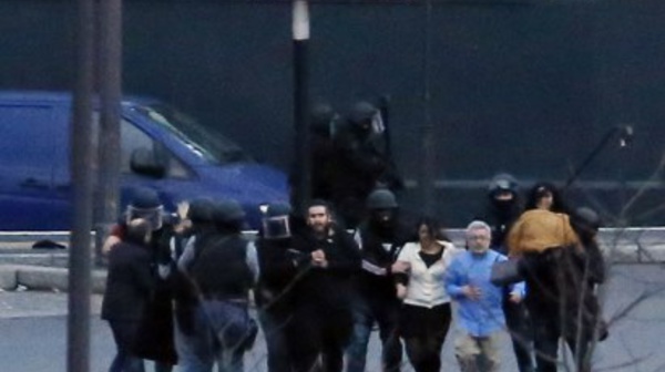 Porte de Vincennes : plusieurs otages ont été libérés, l'assaillant a été tué