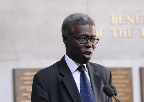 Attentat Charlie Hebdo : Le Professeur Souleymane Bachir Diagne condamne et parle de martyres