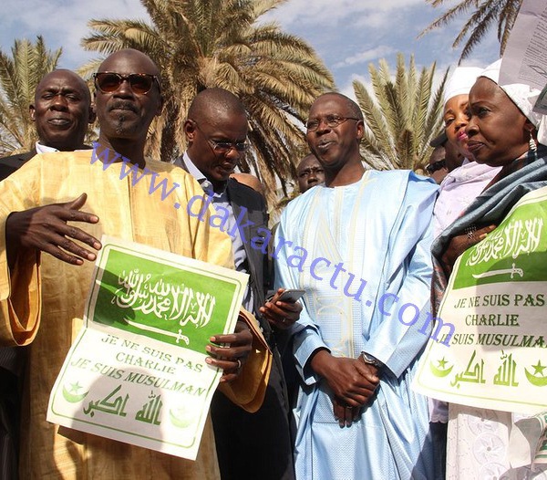 Macky Sall s'était rendu à Paris "pour dénoncer le terrorisme", selon le PM