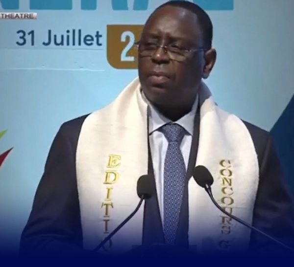 Remise des Prix aux lauréats du Concours général: " C’est très grave qu’un enseignant, censé être un éducateur, abuse de l’ascendance et de l’autorité qu’il a sur ses élèves...( Macky Sall).